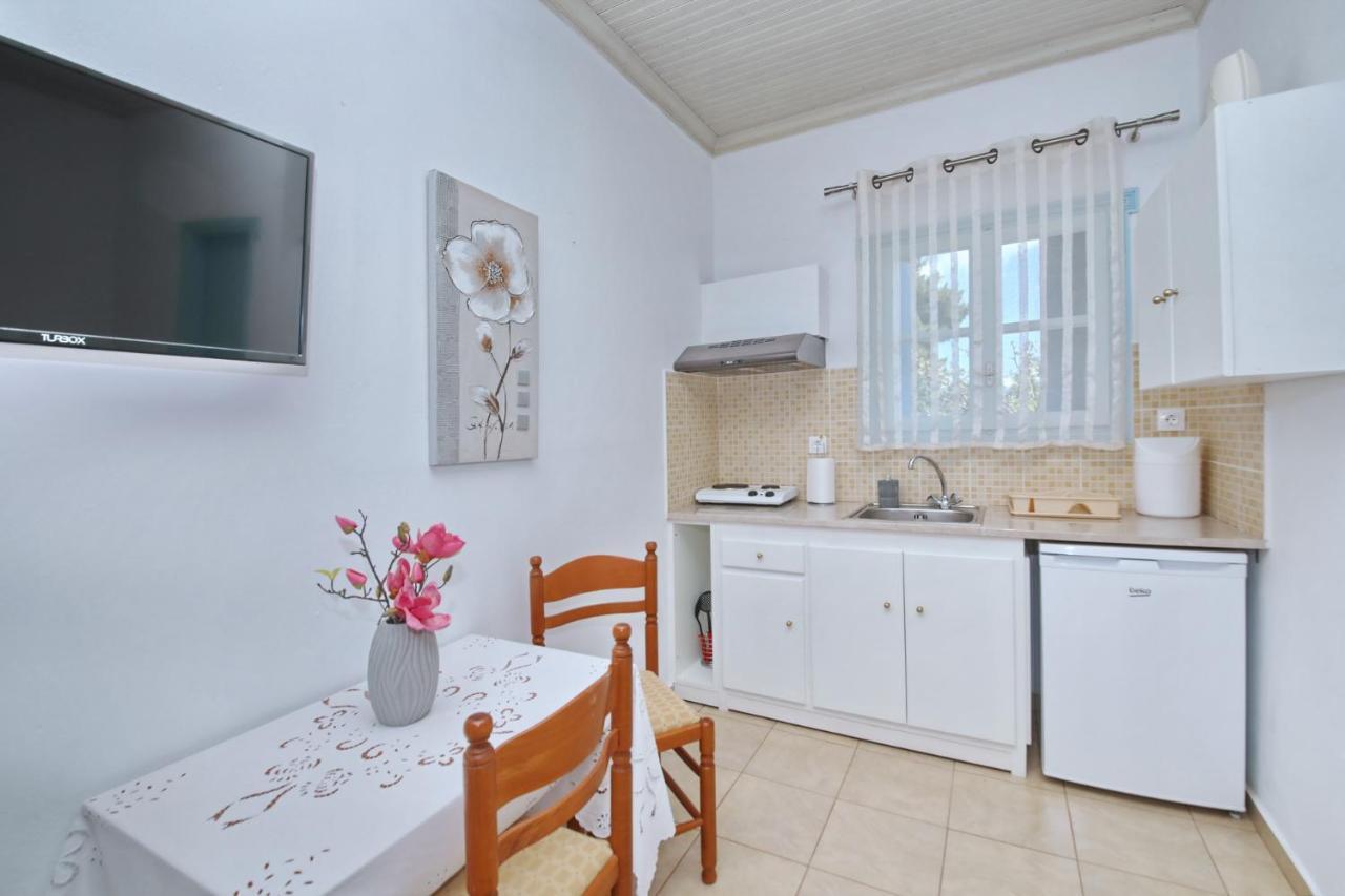 Anemi Studios Skopelos Town Ngoại thất bức ảnh