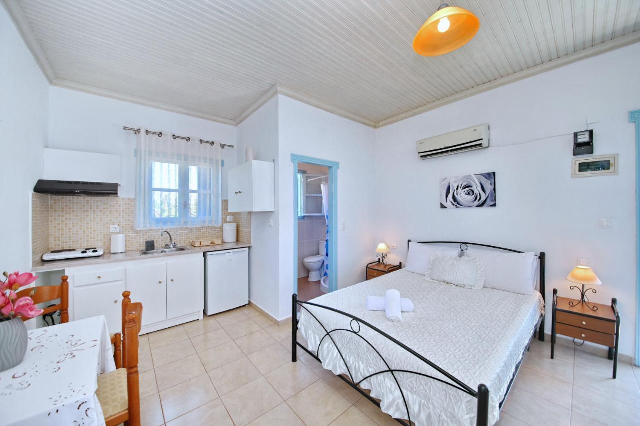 Anemi Studios Skopelos Town Ngoại thất bức ảnh