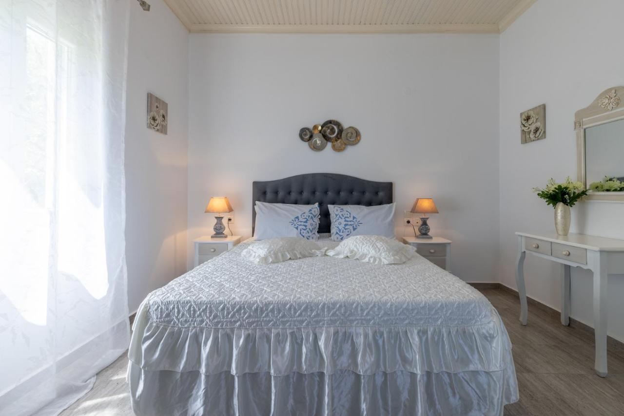 Anemi Studios Skopelos Town Ngoại thất bức ảnh