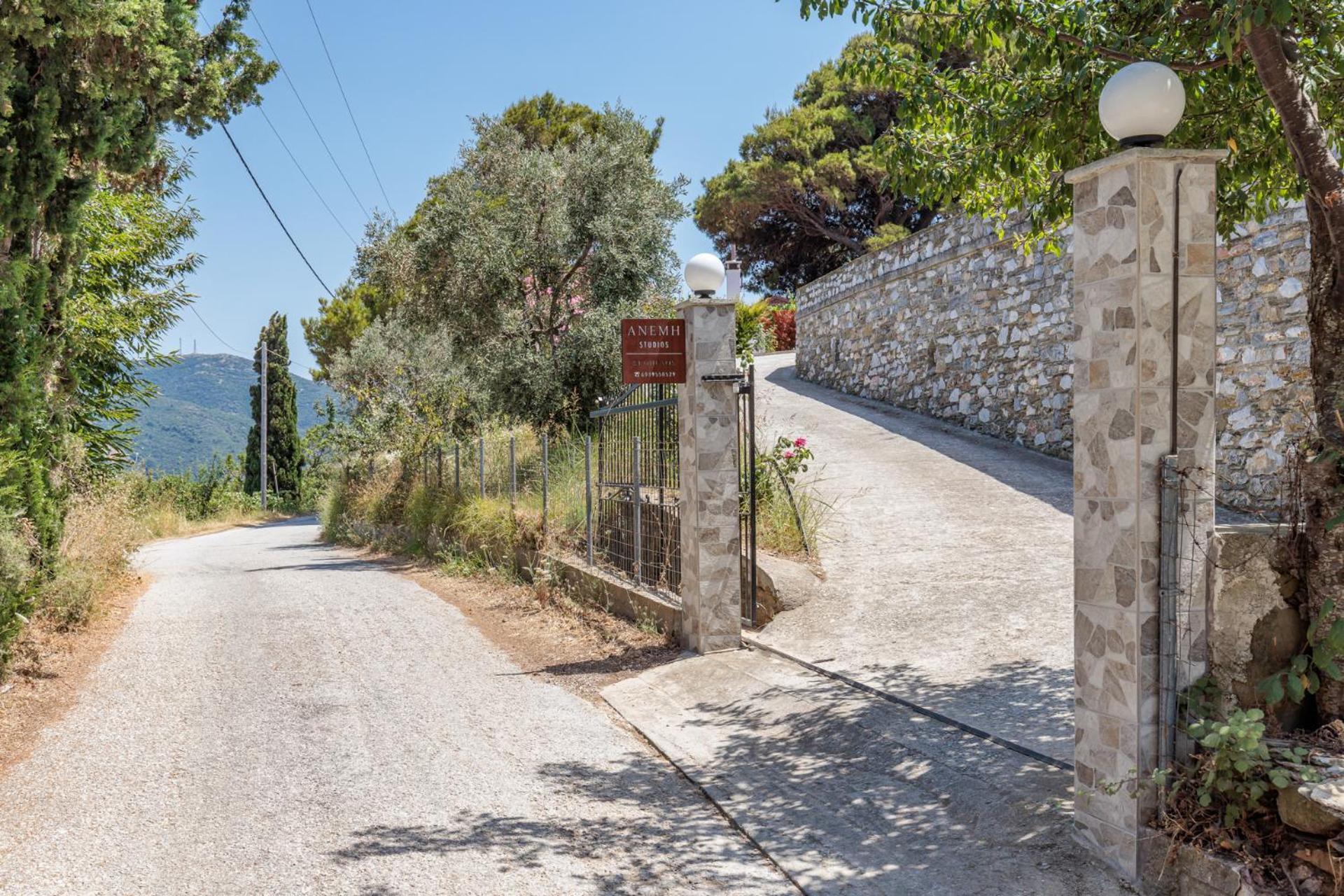 Anemi Studios Skopelos Town Ngoại thất bức ảnh